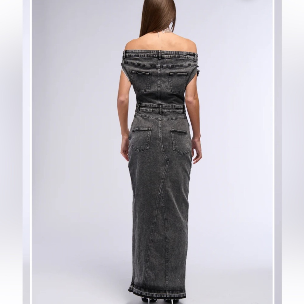 3)DERRIA OFF THE SHOULDER DENIM MAXI DRESS EUC MSRP$90  LG wore this to poshfest - Picture 6 of 8
